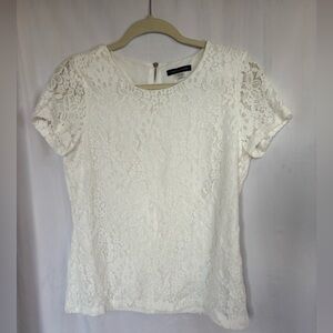 ✨White floral lace top by Tommy Hilfiger✨